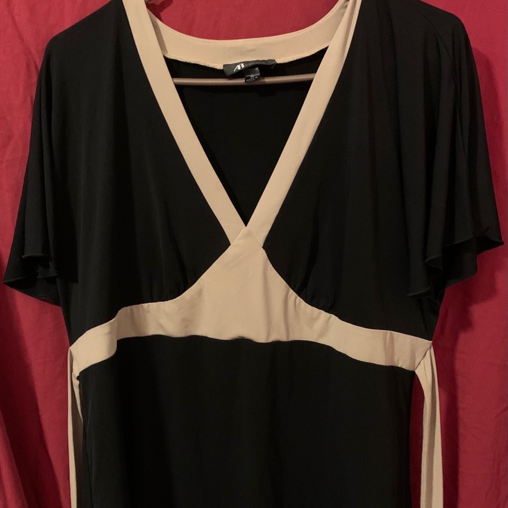 Top tie behind the back